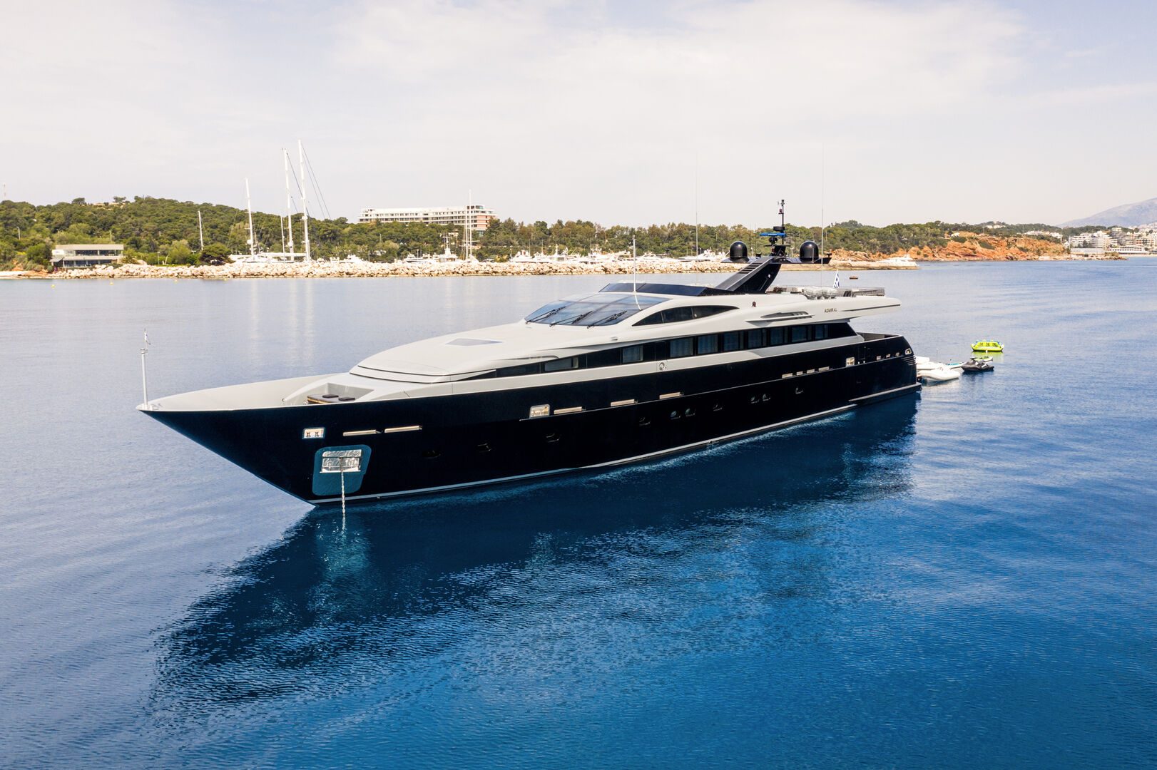 M/Y Mado